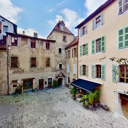 Appartement De Charme Au Coeur De La Vieille Ville Анси Экстерьер фото